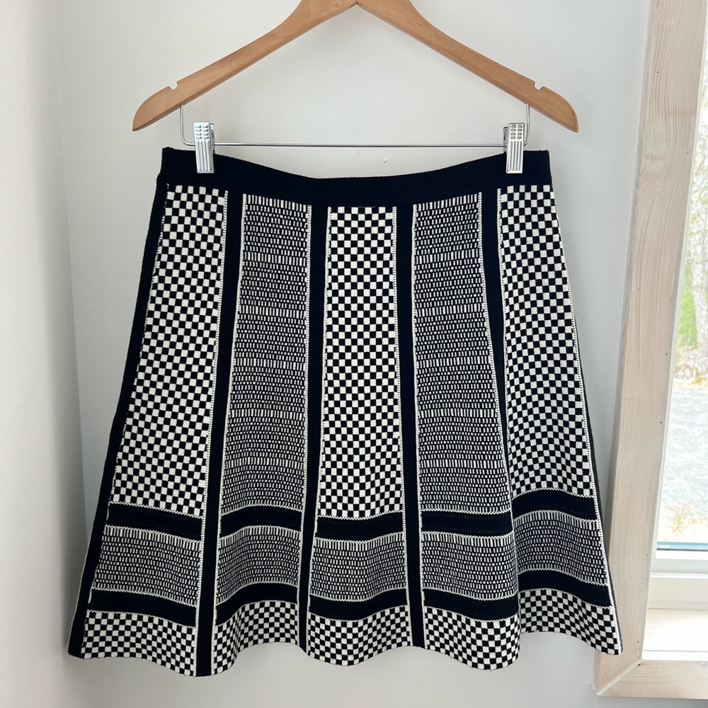 Black and White Checkered Skirt with Serious Stretch Size Petite